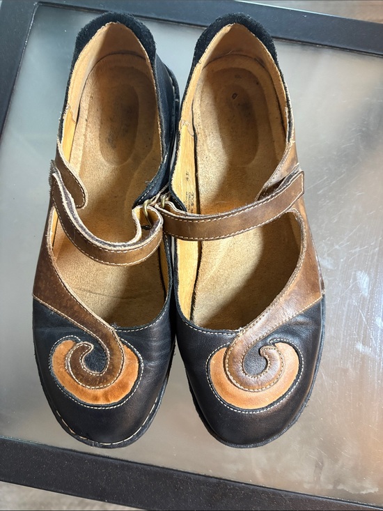 Spring Step Shoes - Spring step Cosmic Women’s Black and Brown Leather Mary Jane Flats
